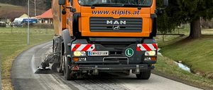 Bild enthält, Bumper, Transportation, Vehicle, Truck, Person, Car