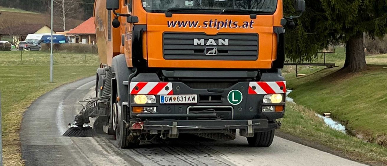 Bild enthält, Bumper, Transportation, Vehicle, Truck, Person, Car