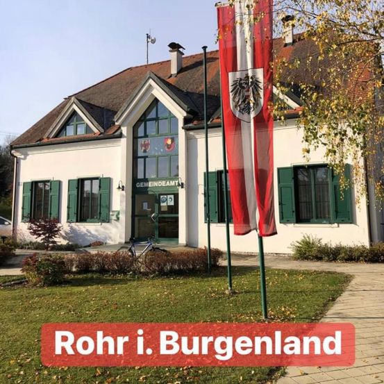 Bild enthält, Neighborhood, Austria Flag, Flag, Bicycle, Vehicle