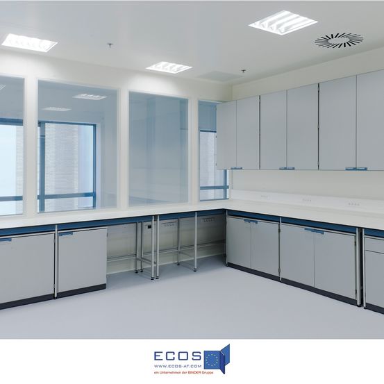 Bild enthält, Indoors, Interior Design, Furniture, Lab, Cabinet