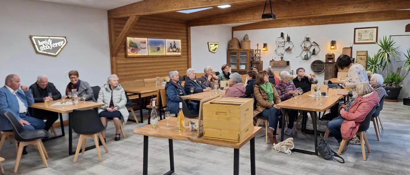 Cafeteria, Indoors, Restaurant, People, Person, Cafe, Adult, Male, Man, Wood