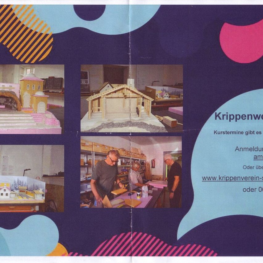 Eine Collage von Bildern, die verschiedene Kunstwerke und Menschen bei der Arbeit in einem Studio zeigt. Oben links ist ein rosa und weißes Modell eines Gebäudes zu sehen. Oben rechts zeigt ein hölzerne Modell eines Hauses. Unten links ist ein Modell eines Dorfes zu sehen. Unten rechts arbeiten zwei Männer in einem Studio.