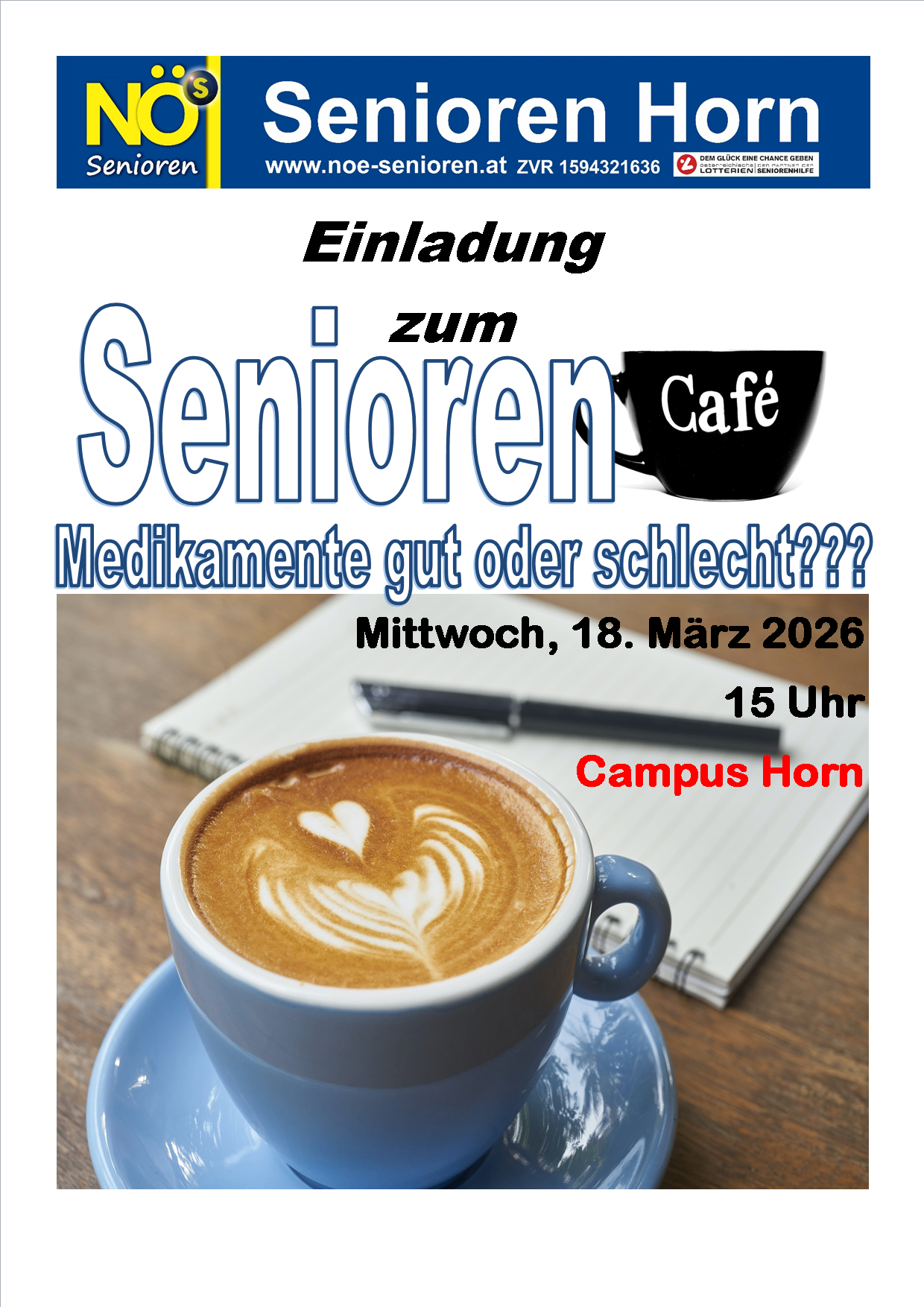 Plakat für ein Seniorencafé-Event. Es zeigt einen herzförmigen Latte auf einer Untertasse, einen Stift und ein Notizbuch. Das Datum ist der 18. März 2026, und die Zeit ist 15 Uhr.
