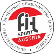 Das Fit Sport Austria Logo zeigt ein rotes und weißes kreisförmiges Emblem mit dem Wort 'Fit' in fetten schwarzen Buchstaben, darunter das Wort 'Sport' in kleineren schwarzen Buchstaben. Das Emblem ist vor einem schwarzen Hintergrund platziert.
