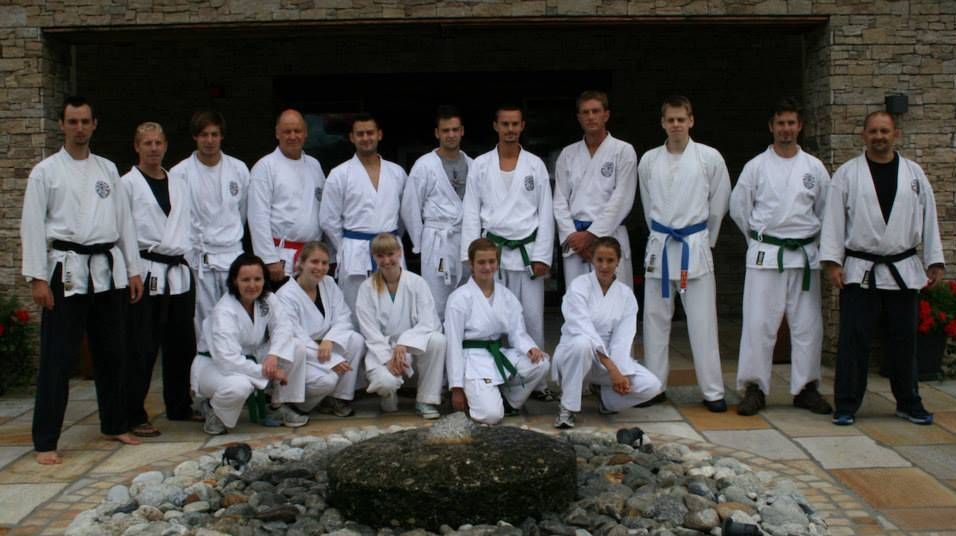 v1_migrated_image_12131275