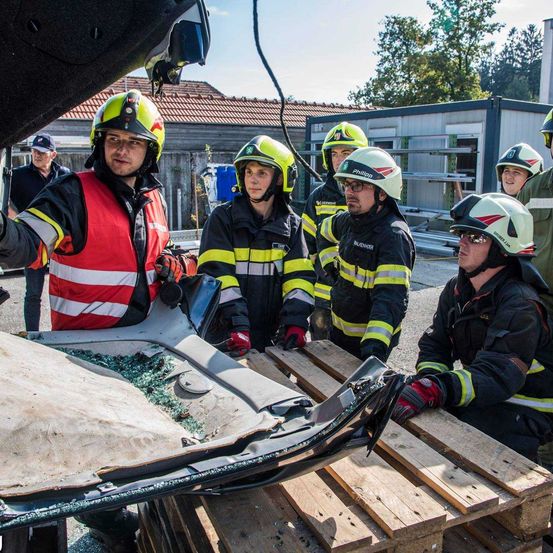 43397942_1979162635715678_814394510208401408_o