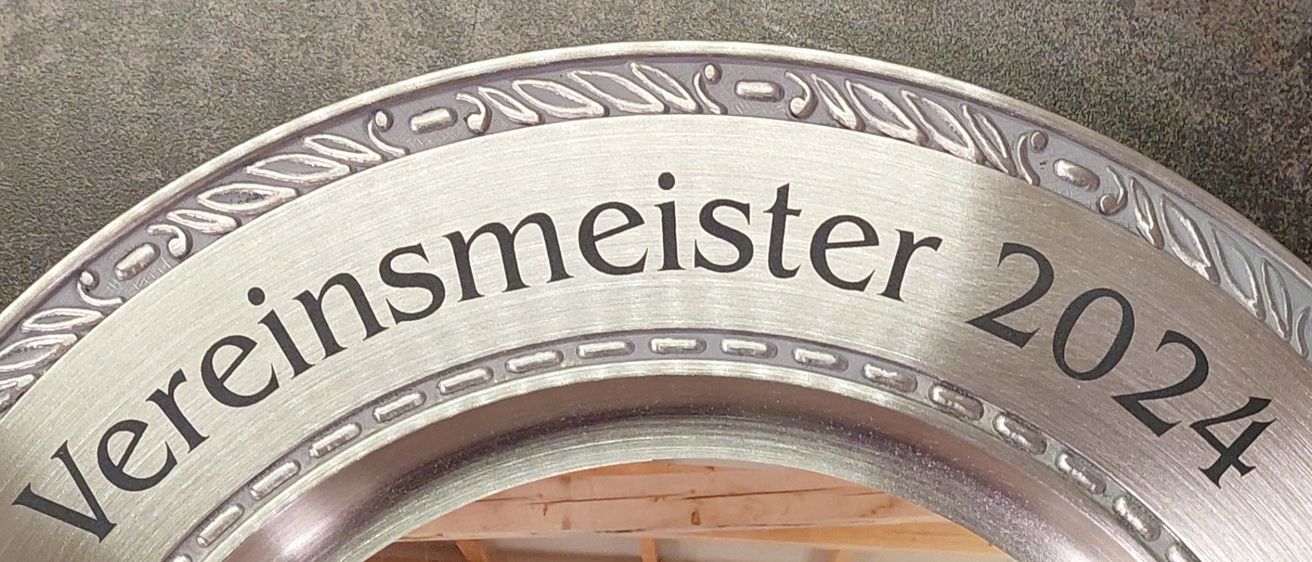 Bild enthält, Photography, Adult, Male, Man, Person, Female, Woman, Jeans, Jacket, Portrait