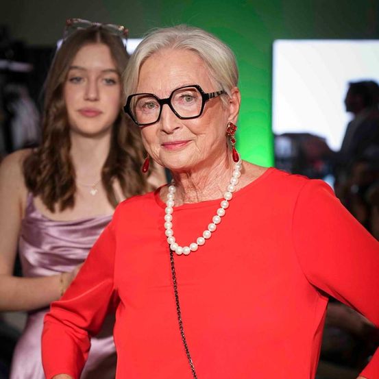 Bild enthält, Accessories, Bag, Handbag, Purse, Adult, Female, Person, Woman, Fashion, Lady