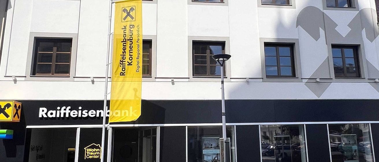 Bild enthält, Urban, Bicycle, Vehicle, Wheel, City, Person, Car, Housing