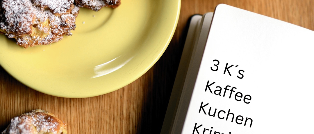 Ein Teller mit drei Gebäckstücken und einer gelben Tasse Kaffee neben einem Buch mit dem Titel 3 K's Kaffee Küche Krimis.
