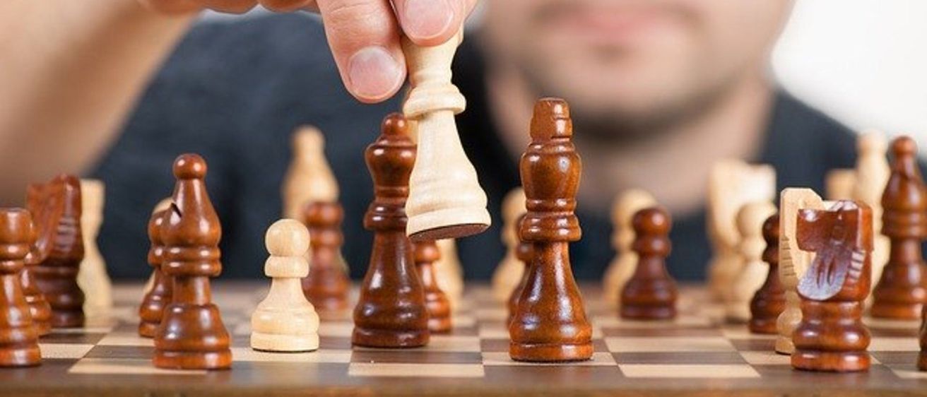 Bild enthält, Chess, Game, Face, Head, Person
