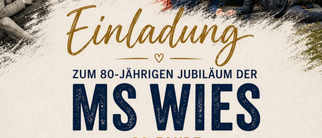 Werbeplakat für das 80-jährige Jubiläum der MS Wies. Es zeigt eine Gruppe von Menschen, die lächelnd versammelt sind, mit der Botschaft 'Gemeinsam lernen. Gemeinsam wachsen'. Das Plakat hebt das Jubiläum hervor und lädt zur Teilnahme ein.
