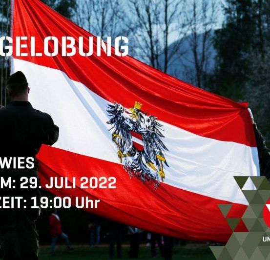 Eine Flagge mit einem Adleremblem in der Mitte wird von einem Soldaten gehisst. Die Veranstaltung ist Angelofbung, geplant für den 29. Juli 2022 um 19:00 Uhr.