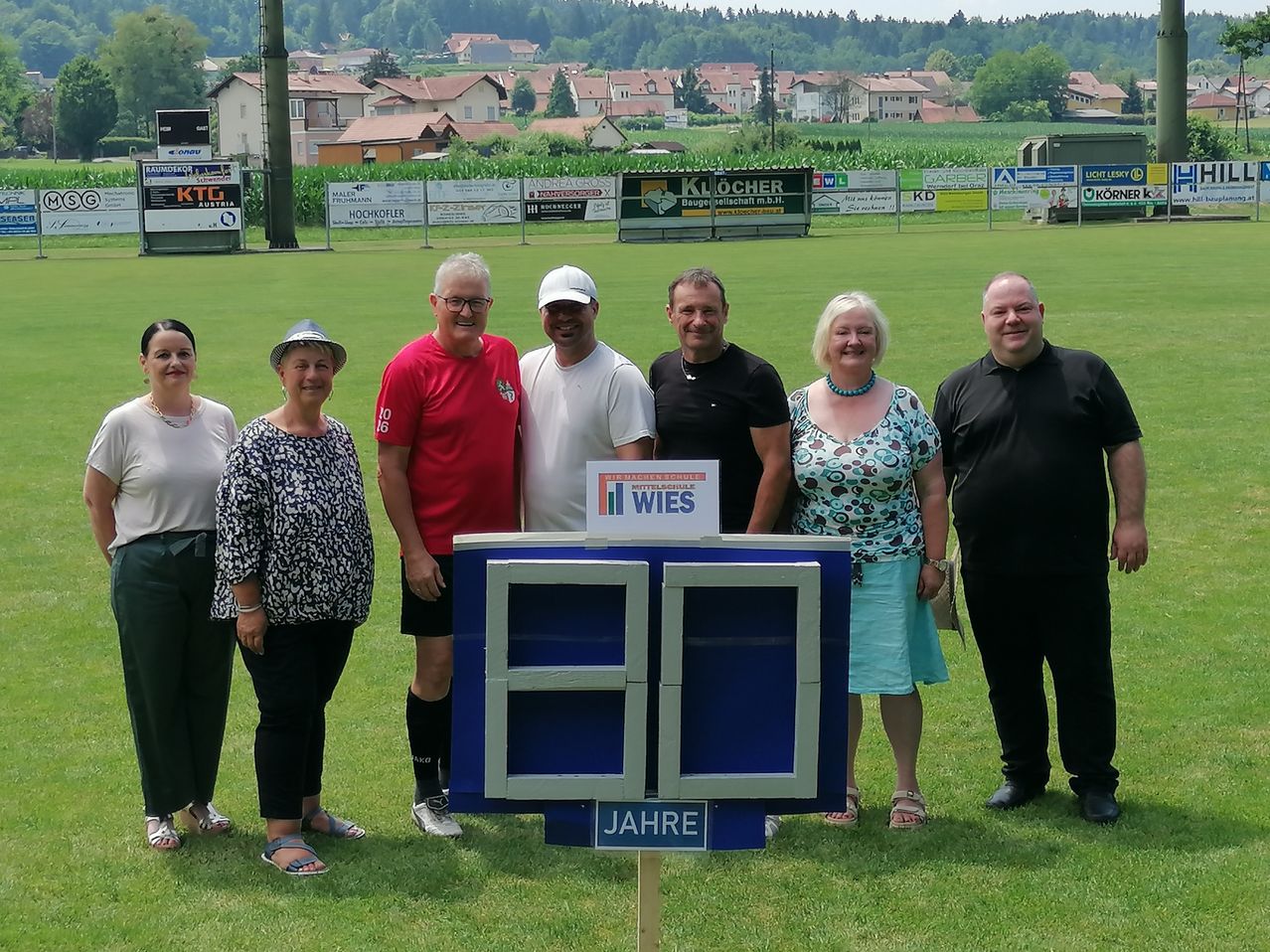 80 Jahre Mittelschule Wies: Gruppe feiert Jubiläum in Wies