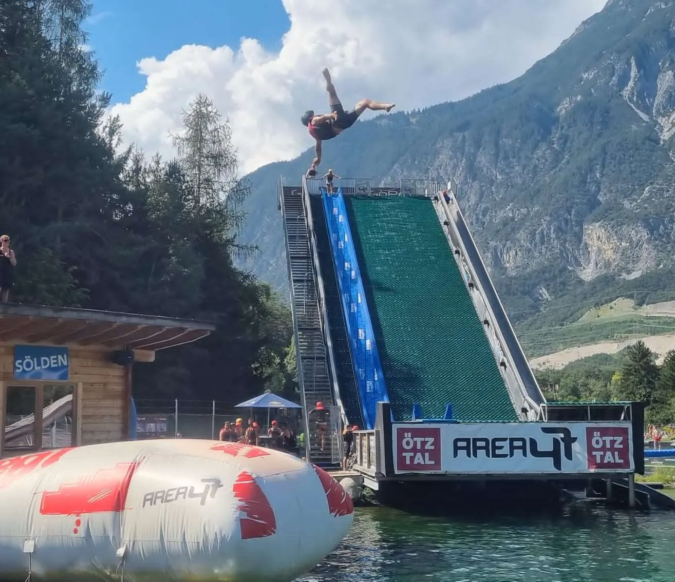 Lehrlingsausflug 2021 in der AREA47