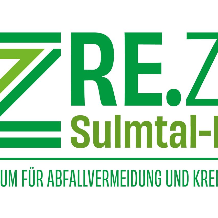 Das RE.Z Sulmtal-I Logo mit einem grünen 'Z', einem Dreieck und den Worten 'Sulmtal-I' in Grün. Darunter steht 'FÜR ABFALLVERMEIIDUNG UND KREISLAUFWIRTSCHAFT.'