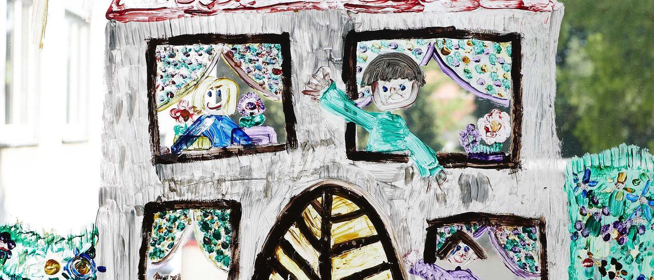 Bild enthält, Art, Adult, Bride, Female, Person, Woman, Wheel, Face, Head, Painting