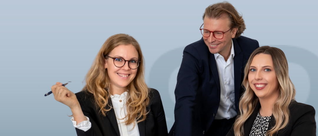 Baumgartner Rechtsanwaltskanzlei in Furstenfeld, Österreich. Kontakt: 8280 Furstenfeld, Fabriksgasse 3, +43 3382 52944, office@ra-baumgartner.at. Büropersonalfoto.