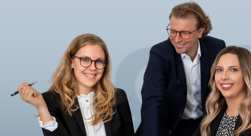 Baumgartner Rechtsanwaltskanzlei in Furstenfeld, Österreich. Kontakt: 8280 Furstenfeld, Fabriksgasse 3, +43 3382 52944, office@ra-baumgartner.at. Büropersonalfoto.