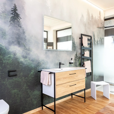 Bild enthält, Indoors, Interior Design, Electrical Device, Switch, Sink, Bathroom, Room, Toilet, Sink Faucet