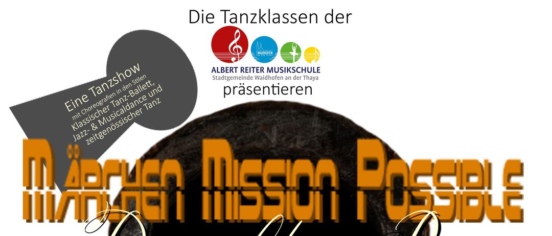 Werbeplakat für ein Musiktheater-Event, 'Maerchen Mission Possible', mit einem Buch, einem offenen Buch und goldenem Licht. Geplant für den 25. und 26. April 2026. Spezielle Live-Sounds von der Albert-Reiter-Musikschule.