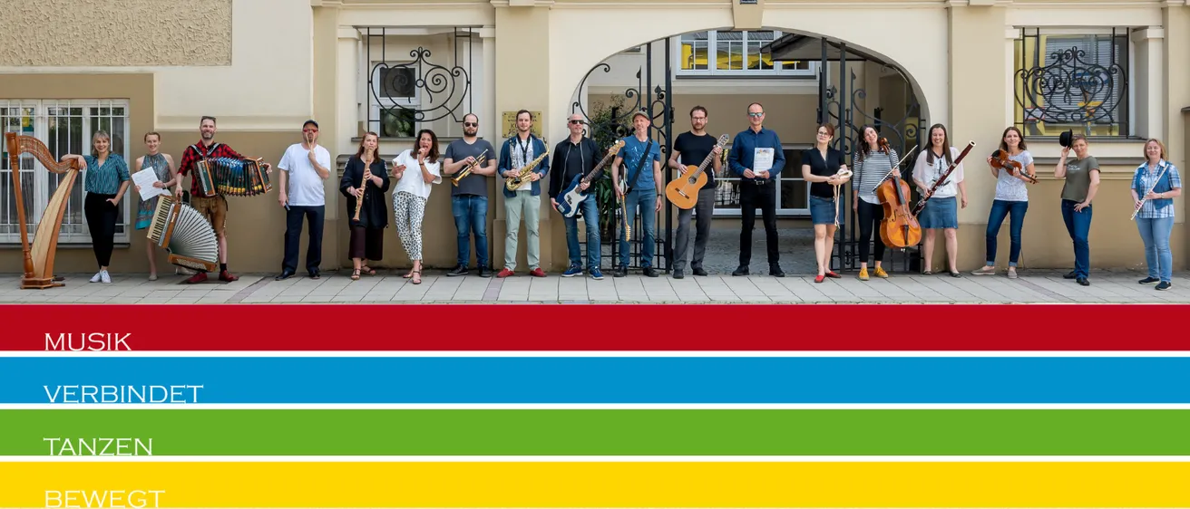 Group Performance, Leisure Activities, Music, Music Band, Musical Instrument, Musician, Performer, Person, Guitar, Violin