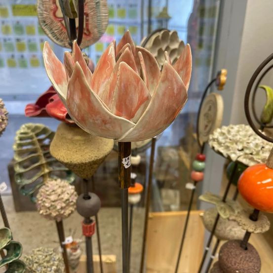 Bild enthält, Lamp, Floor Lamp