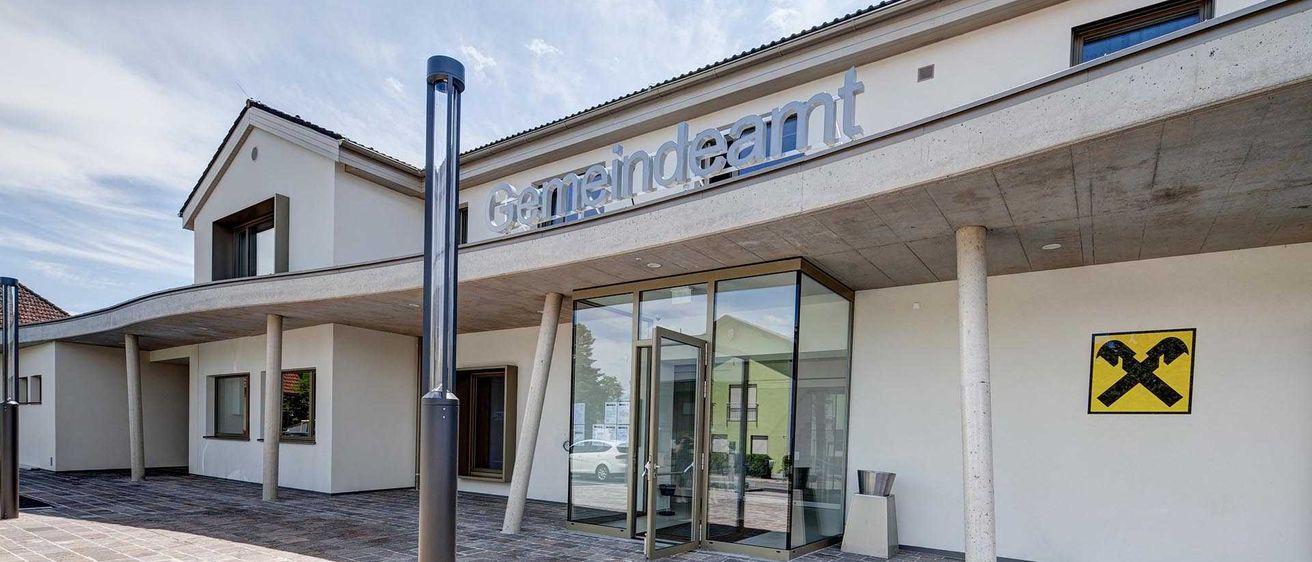 Bild enthält, Car, Mace Club, Floor