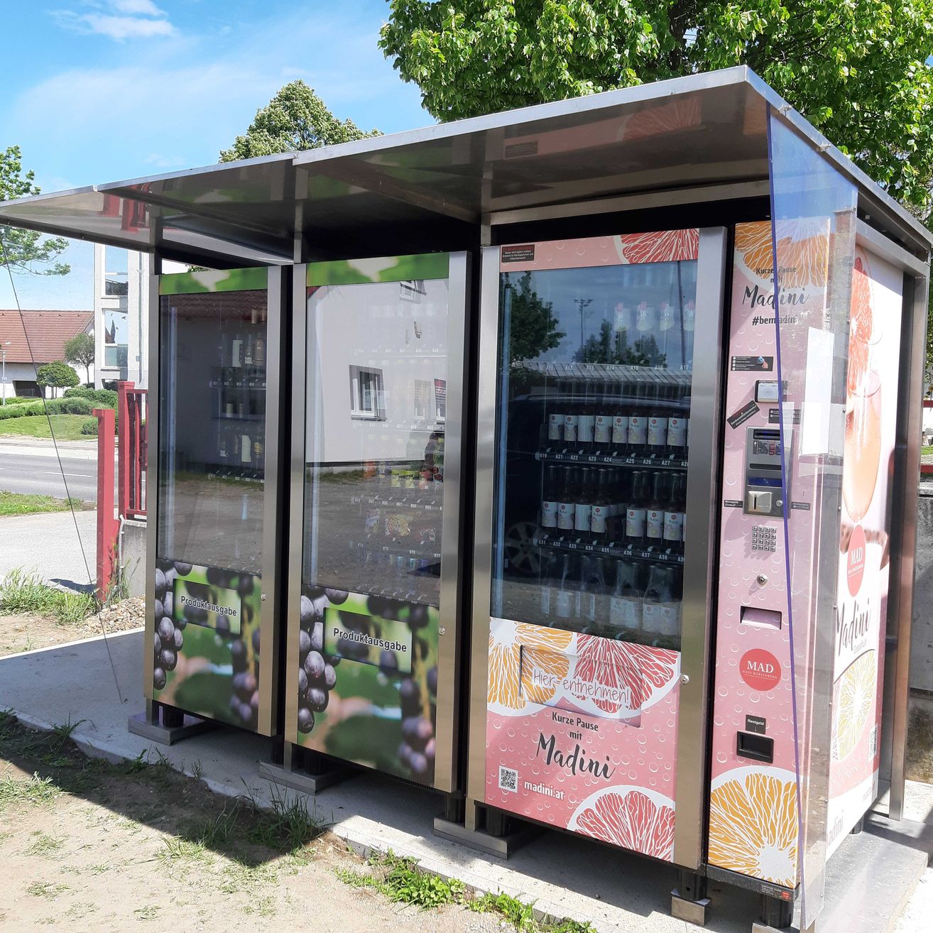 Bild enthält, Kiosk, Machine, Car, Transportation, Vehicle, Vending Machine