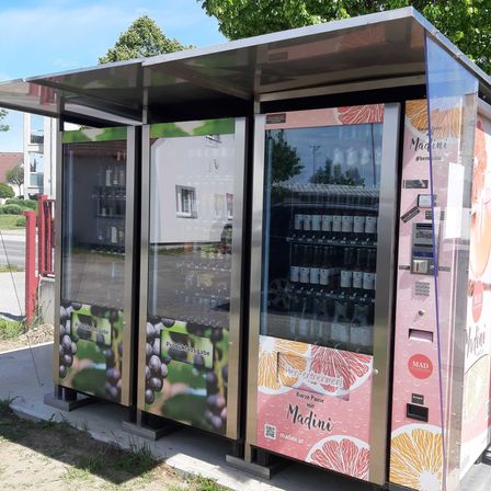 Bild enthält, Kiosk, Machine, Car, Transportation, Vehicle, Vending Machine