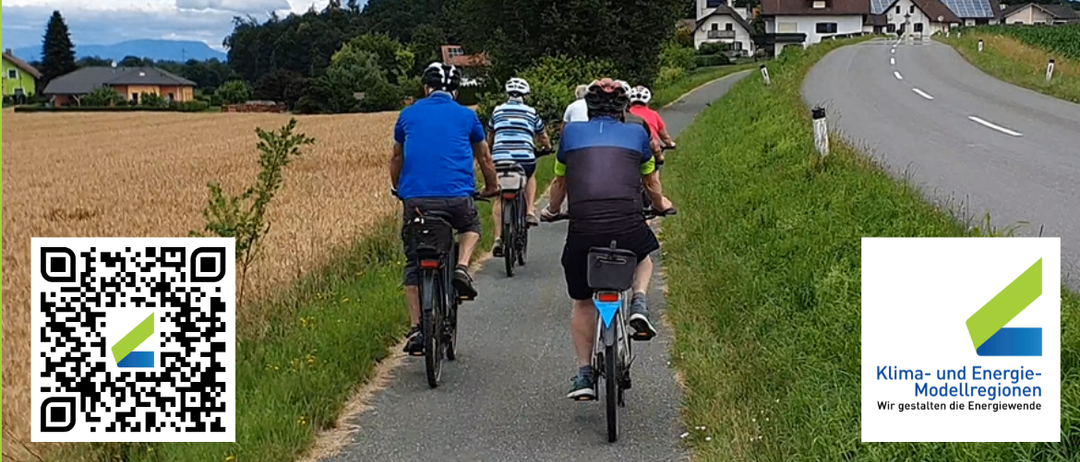 Plakat für Mobilitätsfrühstück am 20.9.2025, 8:00-11:00 im Sportkulturhaus Gabersdorf. Kostenloses Frühstück, Fahrradservice, E-Bikes, E-Roller, Testfahrten mit E-Autos, Kinderprogramm, Verlosung. QR-Code für Veranstaltungswebsite.
