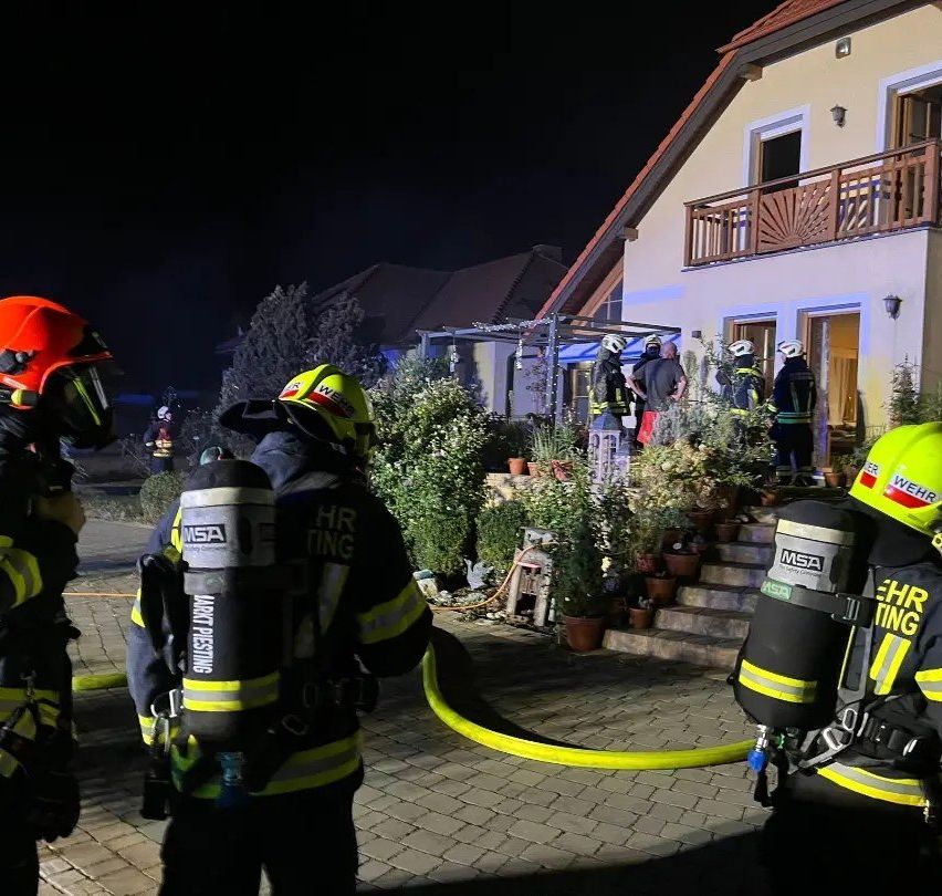 Bild enthält, Helmet, Person, Adult, Male, Man