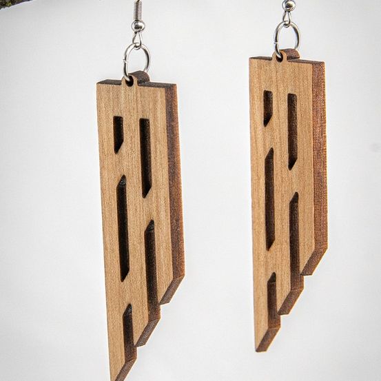Bild enthält, Accessories, Earring, Jewelry, Wood