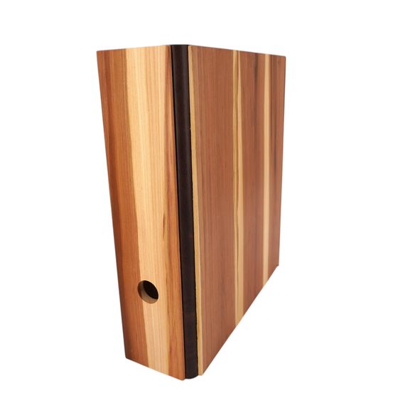 Bild enthält, Wood, Jar, Pottery, Electronics, Speaker, Vase