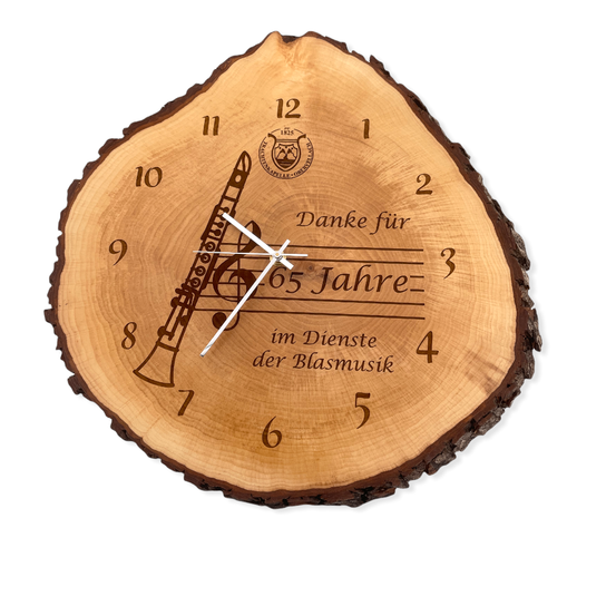 Bild enthält, Wood, Analog Clock, Clock, Plant, Tree