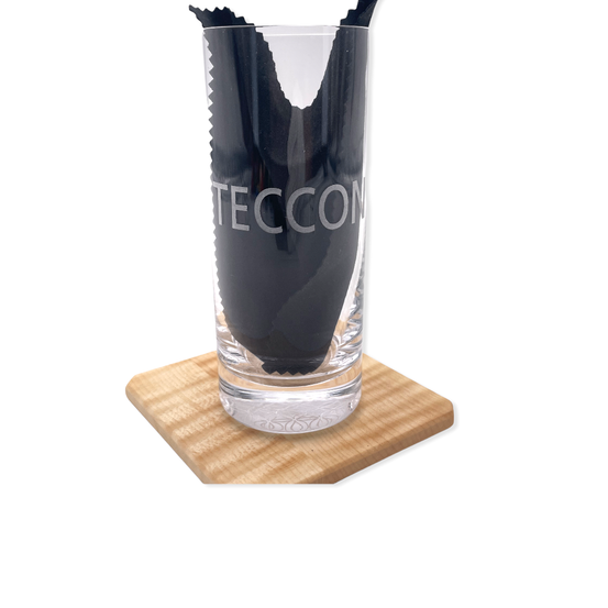 Bild enthält, Cup, Cutlery, Bottle, Cosmetics, Perfume, Glass, Spoon