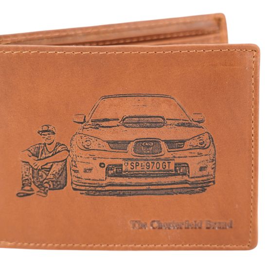 Bild enthält, Accessories, Car, Adult, Male, Man, Person, Wallet, Face, Head, Handbag
