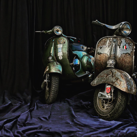 Bild enthält, Scooter, Transportation, Vehicle, Motorcycle, Machine, Wheel, Motor Scooter