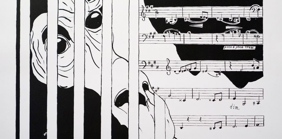 Eine monochrome Zeichnung mit einem Nahaufnahme eines Gesichts hinter Gittern. Das Gesicht hat große, ausdrucksstarke Augen. Neben dem Gesicht befindet sich eine Musikpartitur mit Noten und Symbolen.