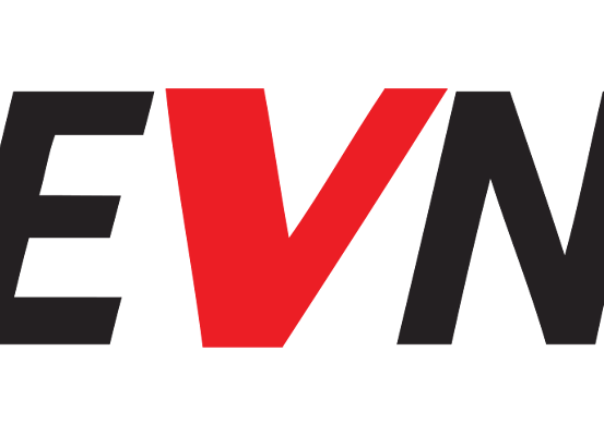 Ein schwarzes und rotes Logo mit den Buchstaben E, V und N, wobei ein roter Schrägstrich durch die Mitte der Buchstaben V und N verläuft.