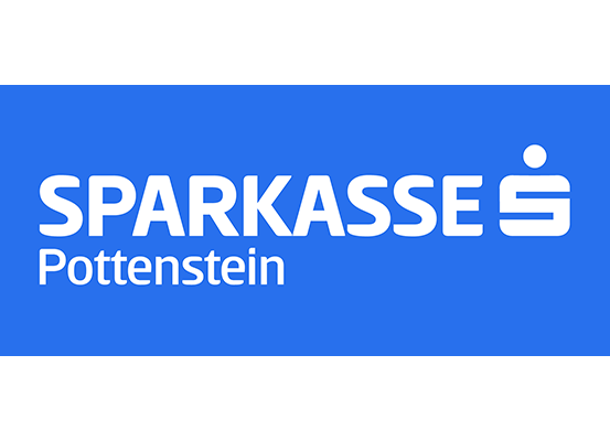 Das Logo für Sparkasse Pottenstein auf blauem Hintergrund. Der Name 'Sparkasse' ist in weißen, großgeschriebenen Buchstaben, mit 'Pottenstein' darunter in weißen, kleingeschriebenen Buchstaben. Ein kleines Symbol ist über dem Text vorhanden.