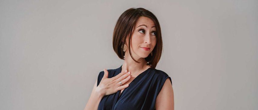 Bild enthält, Dress, Evening Dress, Formal Wear, Photography, Head, Person, Portrait, Adult, Female, Woman