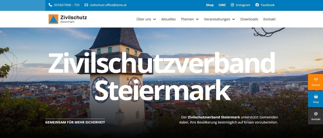 Die Website des Zivilschutzverbandes Steiermark, einem Zivilschutzverband in der Steiermark, Österreich, zeigt einen markanten Uhrturm und die Skyline der Region. Der Text betont ihre Rolle bei der Gewährleistung der Sicherheit der Bevölkerung.
