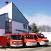 Bild enthält, Fire Station, Fire Truck, Transportation, Truck, Vehicle, Chair, Furniture, Moving Van, Person, Car