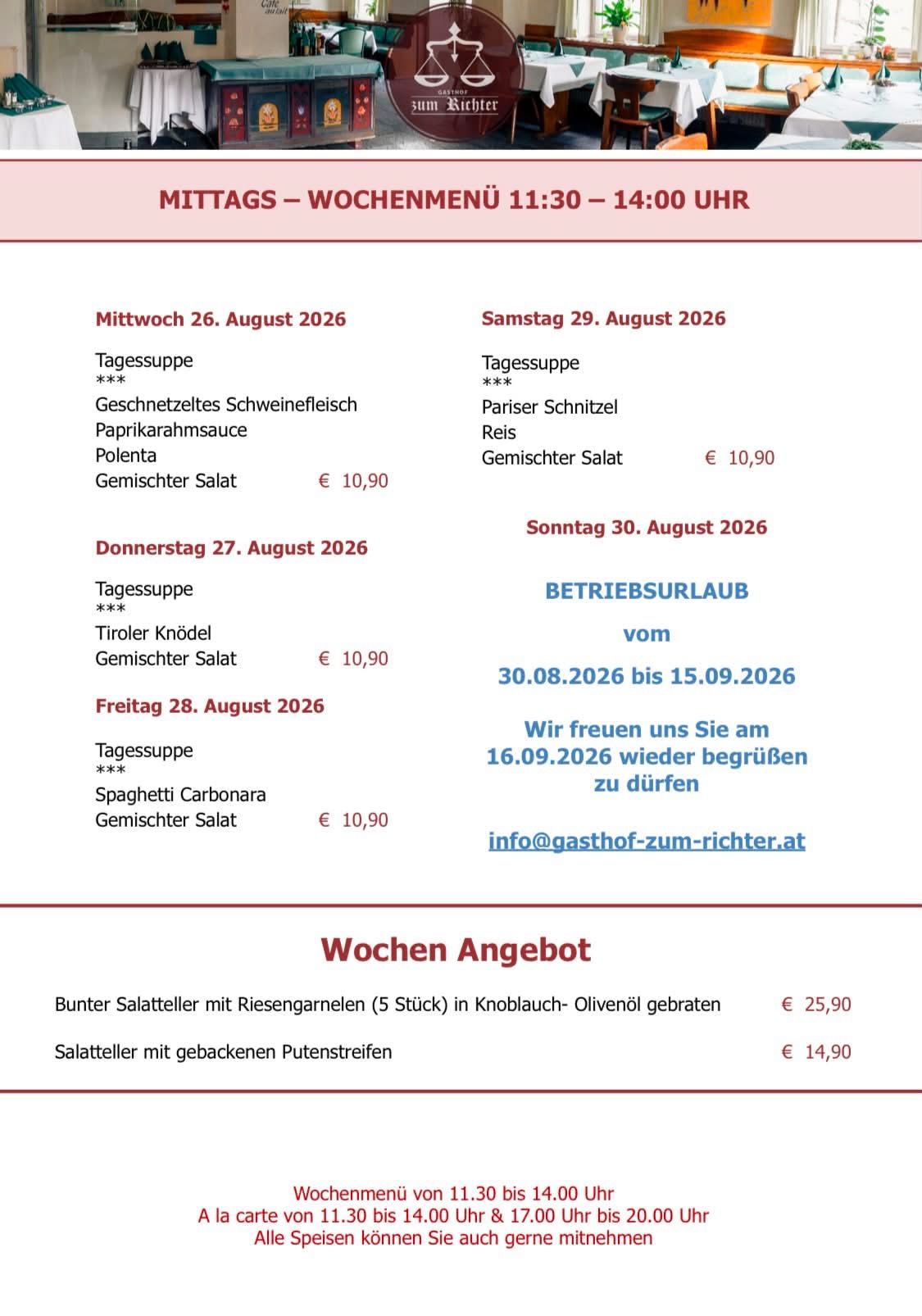 Wöchenliches Menü für August 2026 mit Gerichten wie Schnitzel mit Paprikasauce und gemischtem Salat, inklusive Preise und Hinweis auf Betriebsurlaub vom 30. August bis 15. September 2026.