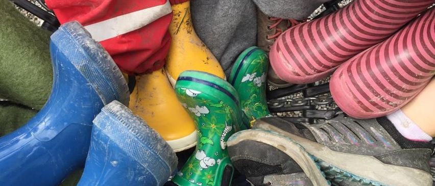 Bild enthält, Clothing, Footwear, Shoe, Sneaker, Hosiery, Sock