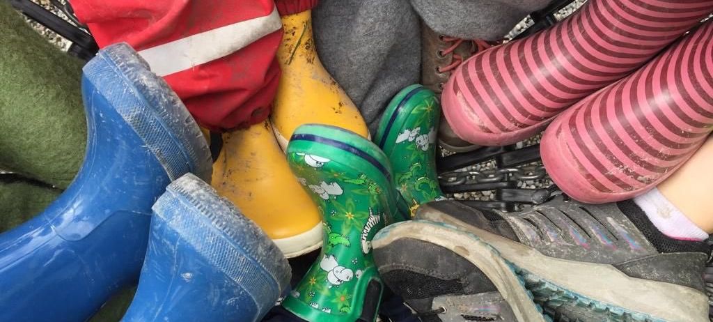 Bild enthält, Clothing, Footwear, Shoe, Sneaker, Hosiery, Sock