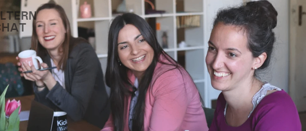 Bild enthält, Head, Person, Face, Happy, Adult, Female, Woman, People, Smile, Laughing