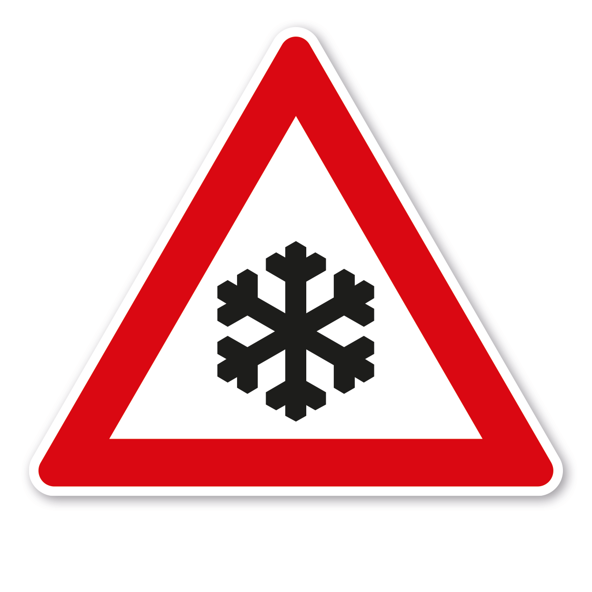Ein rotes Dreieck mit weißem Hintergrund und einem schwarzen Schneeflockensymbol. Das Symbol weist auf rutschige Straßenbedingungen hin.