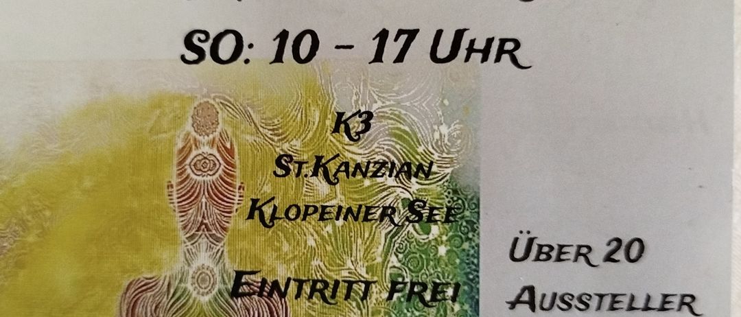 Plakat für ein esoterisches und energetisches Event am 9. und 10. August. Der Zeitplan ist samstags von 10-18 Uhr und sonntags von 10-17 Uhr. Über 20 Aussteller, darunter Schmuck, Dekoration, Räucherwerk und Astrologie. Der Eintritt ist frei.